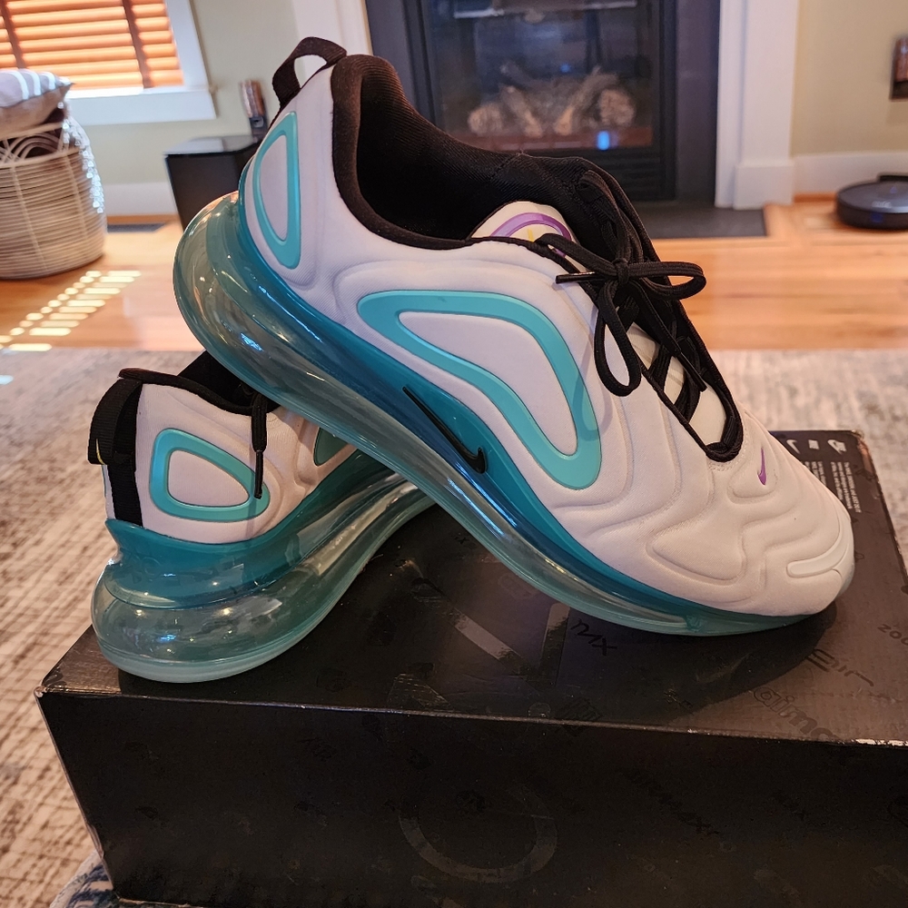 Men's Nike Air Max 720 Running Shoes Aurora Green White AO2924-101